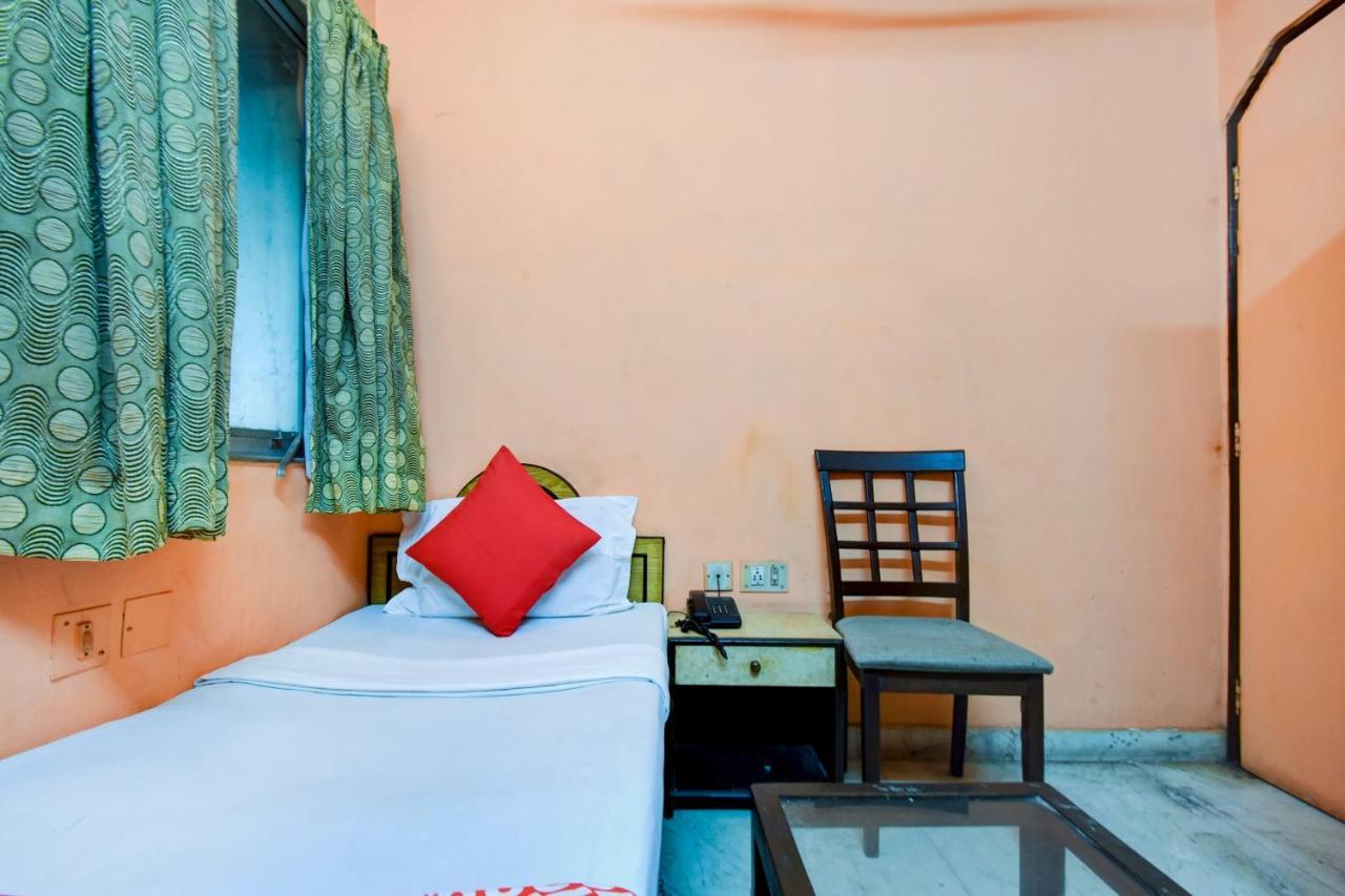Flagship Hotel New Tiger Inn Kolkata Exterior photo